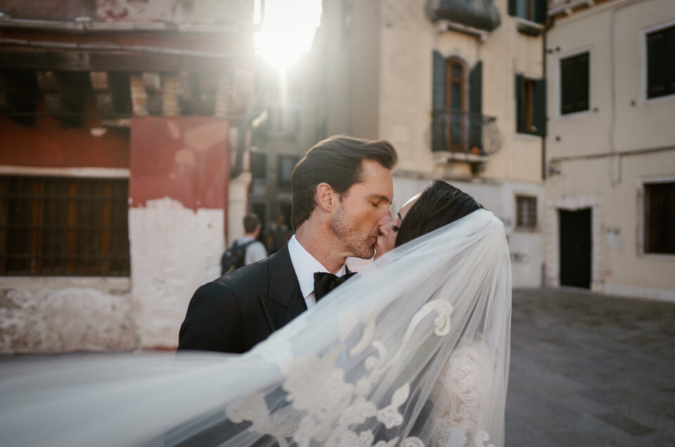 Quanto costa un servizio fotografico di matrimonio?